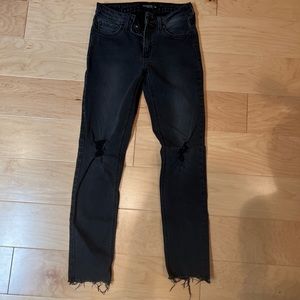 JUST BLACK ankle jean size 26